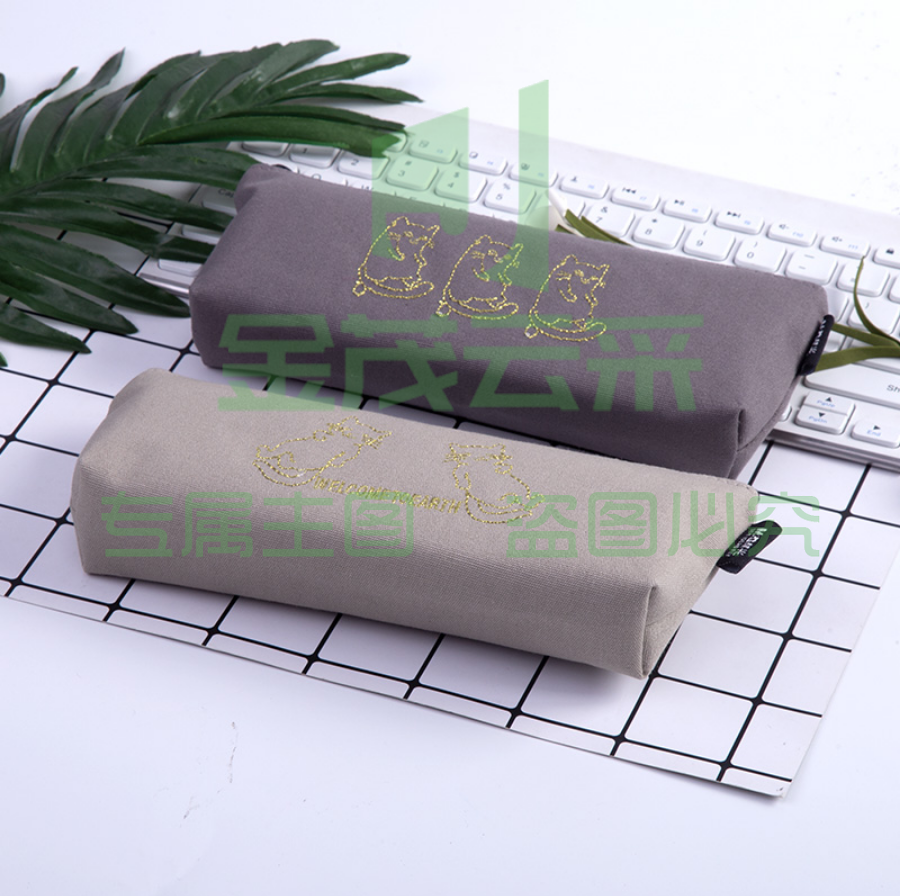 晨光APBN3783笔袋     富贵猫笔袋     倒梯形笔袋     混色笔袋   创意笔袋    单个装