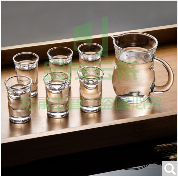 天喜 白酒杯 玻璃小烈酒一口杯茅台吞杯酒盅小酒杯分酒器套装 6杯+1各分酒器